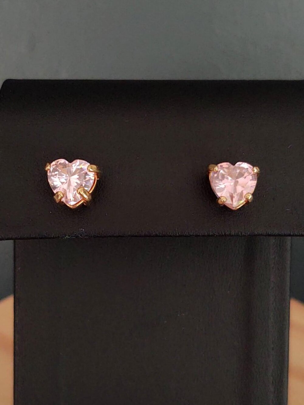 Pink glass heart stud earrings